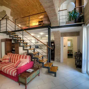 Stilnuovo In The Historic Center Of Very Close To Campo Square Apartment